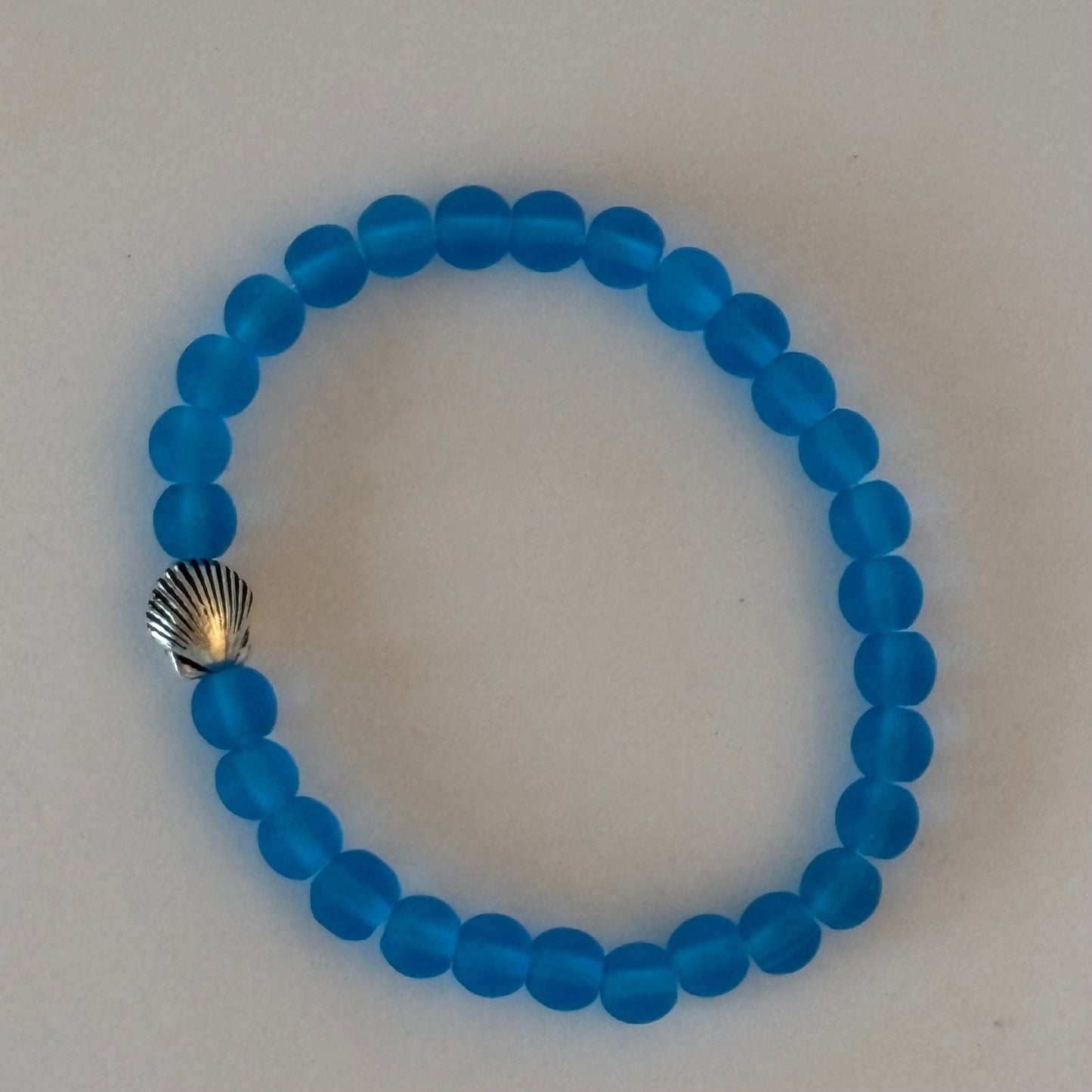 Scallop Shell Beach Glass Bracelet – Coastal Inspired Jewelry - Uplift Beads LLC