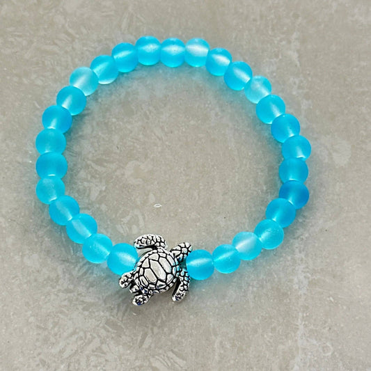 Handmade coastal bracelet with sea turtle charm - Uplift Beads