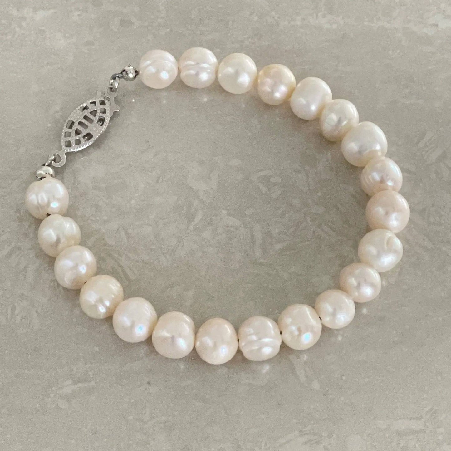 Freshwater Pearl Bracelet - Uplift Beads
